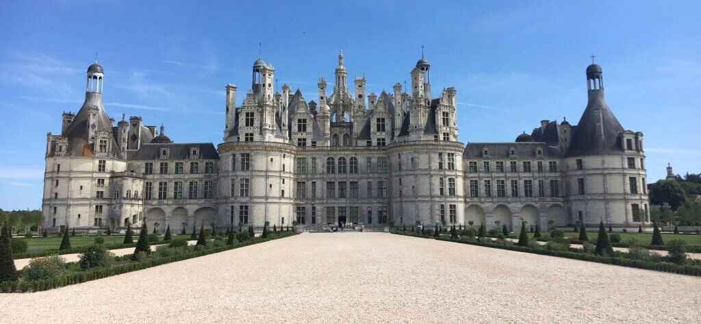 castle tour loire valley